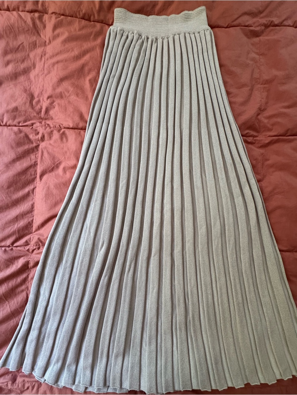 Pleated Knit Maxi Skirt — Light Gray
